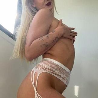 holdblonde201 is Female Escorts. | Newcastle | Australia | Australia | aussietopescorts.com 