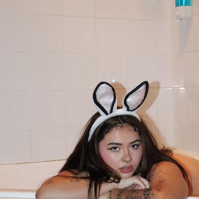 YOUNGBUNNI19 is Female Escorts. | Townsville | Australia | Australia | aussietopescorts.com 