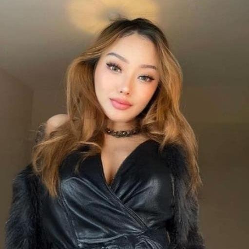 Busty Girl Dragon Services 20 yrs Mongolian Girl HaileyParty Squitting queen is Female Escorts. | Sydney | Australia | Australia | aussietopescorts.com 