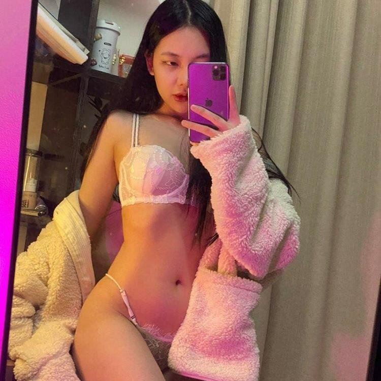 hot girl is Female Escorts. | Townsville | Australia | Australia | aussietopescorts.com 