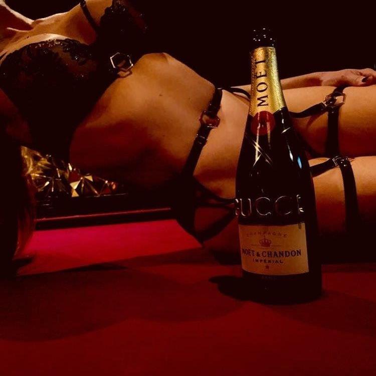 GUCCI GOLD is Female Escorts. | Townsville | Australia | Australia | aussietopescorts.com 