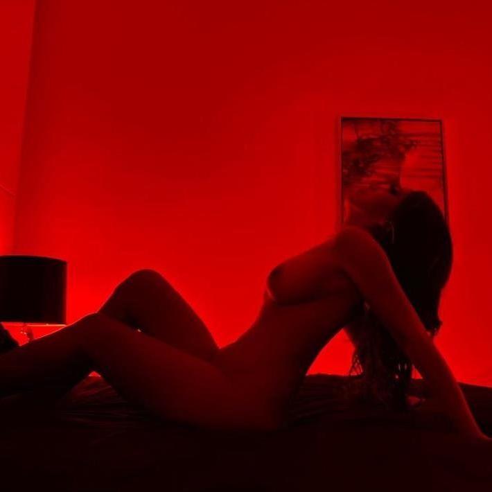Hot Girl is Female Escorts. | Cairns | Australia | Australia | aussietopescorts.com 