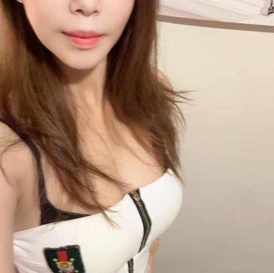 Slim lovely Aimily is Female Escorts. | Launceston | Australia | Australia | aussietopescorts.com 