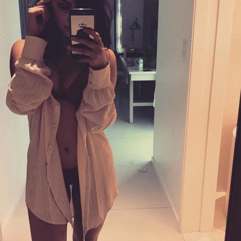 PUFF PARTY  Queen  Lolli is Female Escorts. | Brisbane | Australia | Australia | aussietopescorts.com 