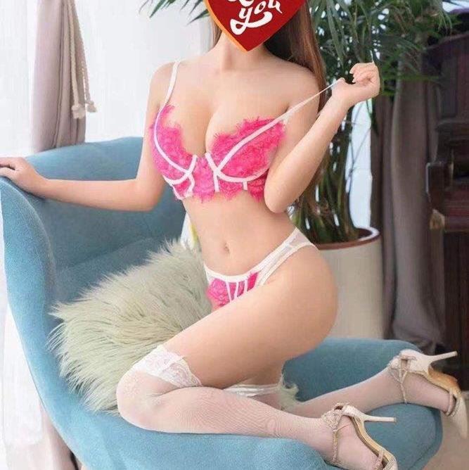 Mitchell 36 Canberra Brothel is Female Escorts. | Canberra | Australia | Australia | aussietopescorts.com 