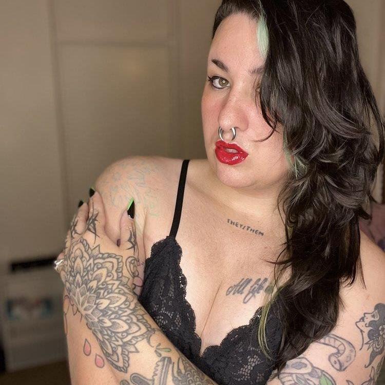 MOMMY JUNE is Female Escorts. | Perth | Australia | Australia | aussietopescorts.com 