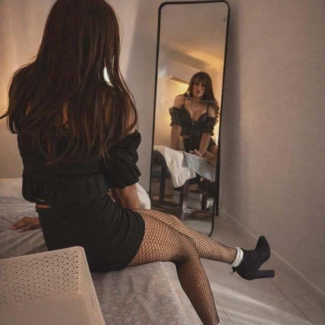 Sammy TS Maldives hard cock is Female Escorts. | Brisbane | Australia | Australia | aussietopescorts.com 