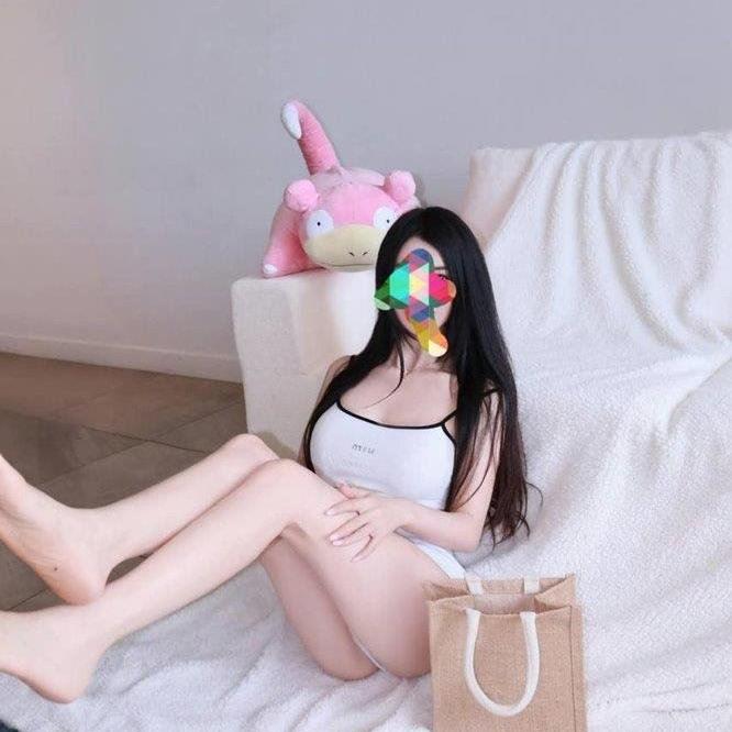 Party Uni Girl 19 Little pink is Female Escorts. | Sydney | Australia | Australia | aussietopescorts.com 